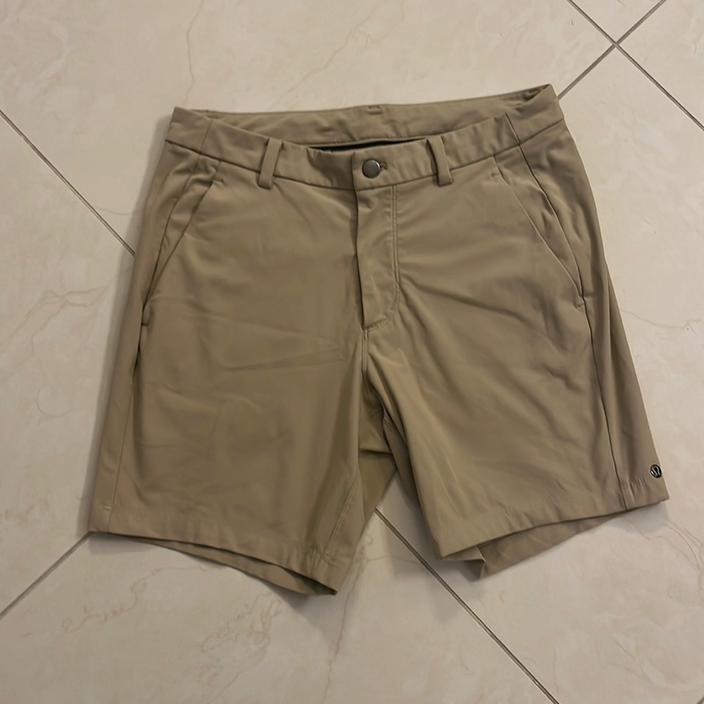 lululemon Commission 7” shorts size 31